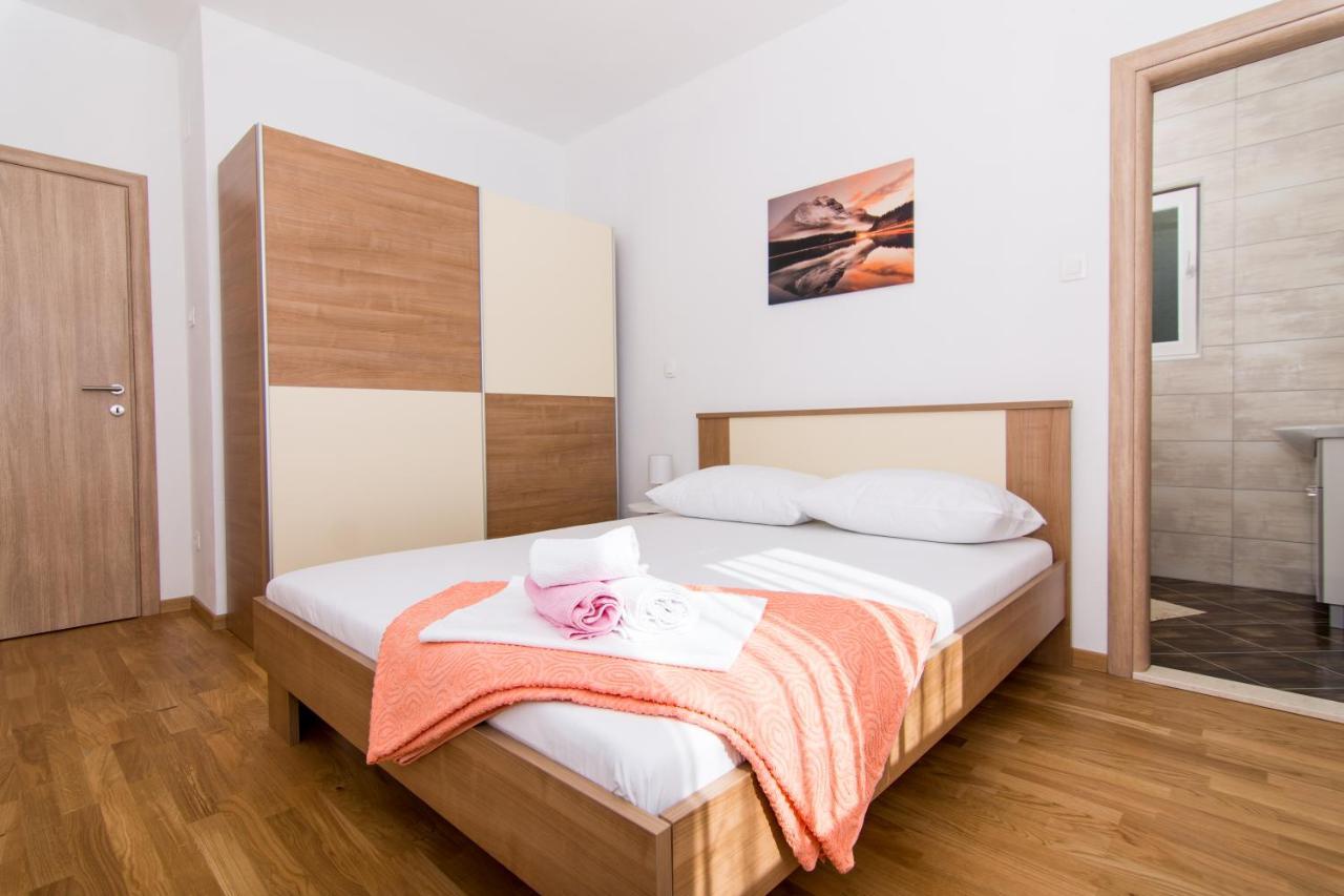 Apartments Ploka Okrug Gornji Exteriér fotografie