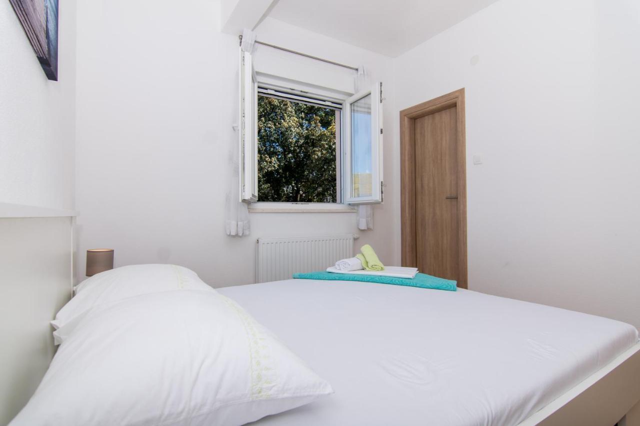 Apartments Ploka Okrug Gornji Exteriér fotografie