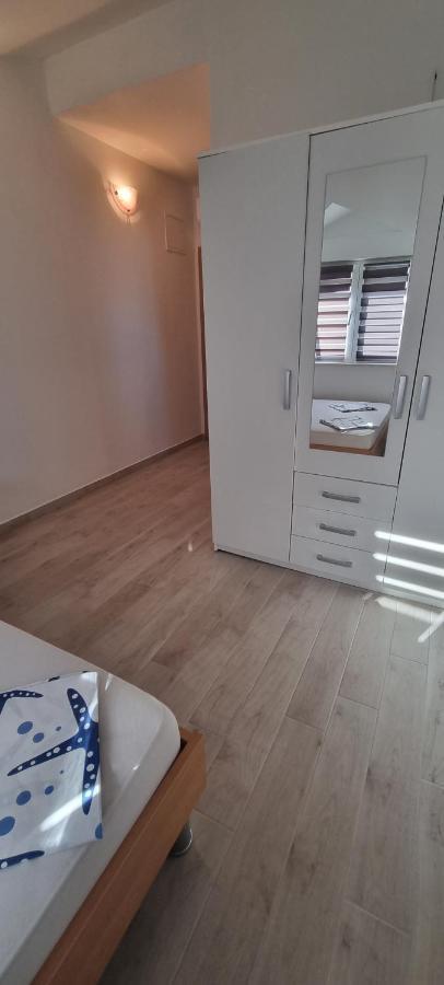 Apartments Ploka Okrug Gornji Exteriér fotografie